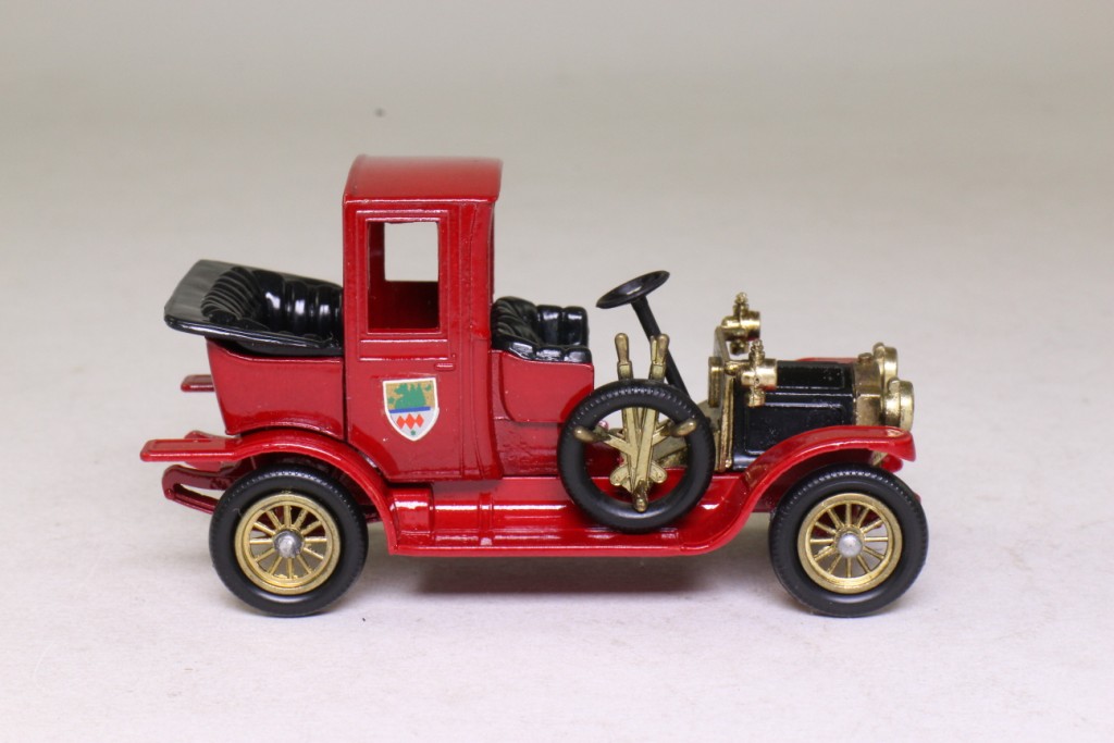 Models of Yesteryear Y-11/2; 1912 Packard Landaulet